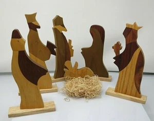 Wooden Naivety Set Flat 6 Piece Christmas Decoration Multi Wood EUC - Picture 1 of 9