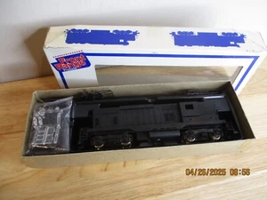 NEW-HO Front Range undec POWERED LOCOMOTIVE-R2-4109 - Picture 1 of 2