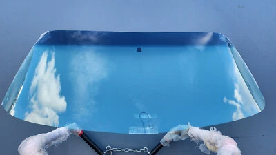 Parabrisas delantero de vidrio convertible de 2 puertas para Buick Centurion Lesabre 1971-1975 Foto 1 de 4