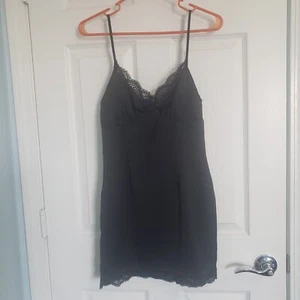 Neu mit Etikett Prinzessin Polly Ahorn Mae Minikleid Größe 4 schwarz Babydoll Slip Goth Witchy - Bild 1 von 13