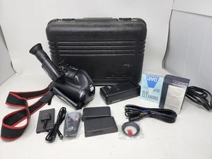 TESTED JVC VHS GR-AX33 Camcorder Compact VHS Case Remote Charger Works! - Picture 1 of 6