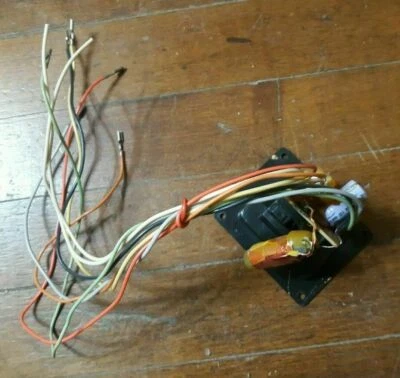 Altavoz cruzado de 3 vías TECHNICS SB-K45 con terminal de entrada de altavoz Foto 1 de 3