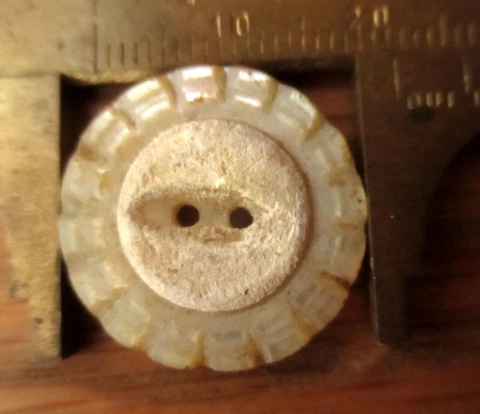 Antique Vtg 19mm  RADIAL MOP HAND CARVED SHELL Dress button Cover