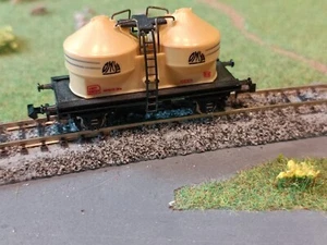Lima 733 - SNCF-Silowagen 2-achsig - beige "OMYA" - 55073 - Bild 1 von 8