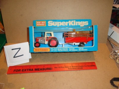 Tractor y remolque Matchbox Super Kings K-35 Massey Ferguson - en paquete Foto 1 de 4