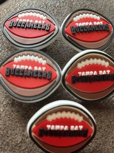 Set Of 5 Tampa Bay Buccaneers American Football NFL Shoe Charms Party Decoration - Picture 1 of 3