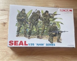 Dragon 1/35 3302 US Navy Seal Set.1 (Vietnam War) (NAM Series) (4 Figuren) - Bild 1 von 10