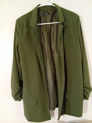 Women's olive green blazer, Boohoo, sz 12, excellent condition - Image 1 of 4