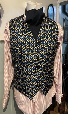 Stunning Vintage New & Lingwood Silk Waistcoat L 40/42 - Image 1 of 4