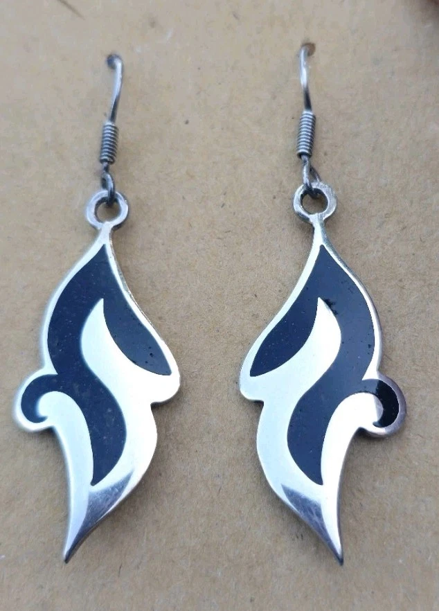 复古 Taxco 墨西哥纯银黑色珐琅火焰耳环 925 签名电视-25 — 第 1/4 张图片