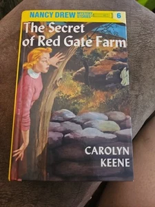 📚Vintage Nancy Drew Mystery Hardcover Books -The Secret Of Red Gate Farm - Picture 1 of 6