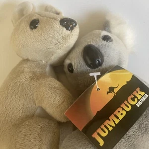Känguru Koala umarmend Stofftier 8 Zoll/20 cm Stofftier Plüsch Australien NEU Jumbuck - Bild 1 von 7