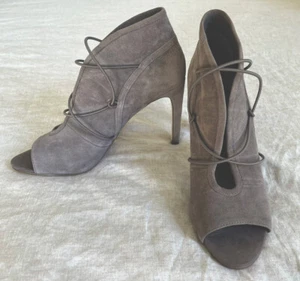 Jessica Simpson Gray Stone Suede Open Peep Toe Heeled Bootie 9 - Picture 1 of 10