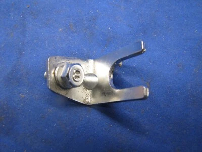 Yamaha/Mariner 83634M Bracket 84247M Bolt 82197M Lock Washer 1977-78 1987 40hp - Image 1 of 3