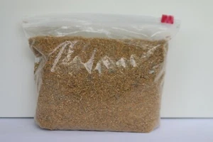 O S HO N Scale Gage Train Layout Ground Cover Saw Dust Sifted One Time Lot 531 - Picture 1 of 2