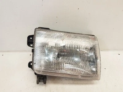 Правая фара для Nissan Xterra 2000-01 годов выпуска  - Изображение 1 из 3