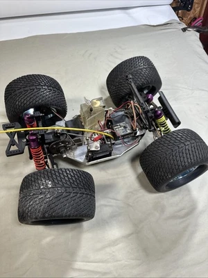 Rare Vintage Schumacher Havoc 28 Big Block Nitro Stunt Truck Car - Image 1 of 4