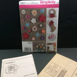 Simplicity Sewing Pattern 1601 Andrea Schewe Fabric Flowers Factory Folded - Imagen 1 de 6