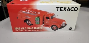 FIRE GEAR COLECCIONABLES 1949 I.H.C. KB-8 CISTERNA!!! ESCALA 1/34!!! ¡¡NUEVO EN CAJA!!! - Imagen 1 de 6
