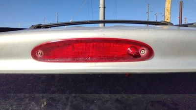 Lâmpada média Dodge Caravan Third Brake Light 2007 fabricante de equipamento original - Imagem 1 de 3