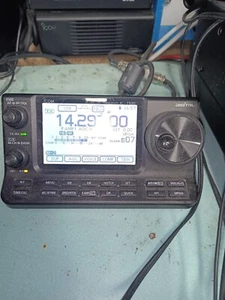 ICOM IC-7100 HF/50MHz/144MHz/430MHz 100W Nadajnik-odbiornik Radio amatorskie - Zdjęcie 1 z 3