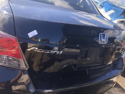 Honda Accord 2009 maletero trasero emblema central insignia logotipo y más pegamento 👍 Foto 1 de 4