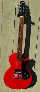 1989 Gibson Melody Maker Ferarri Red near mint condition with chainsaw case - Picture 1 of 10