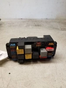 2005 Mercedes-Benz C320 CLK320 - Front Relay SAM Module - 2095451401 - R318953 - Picture 1 of 12