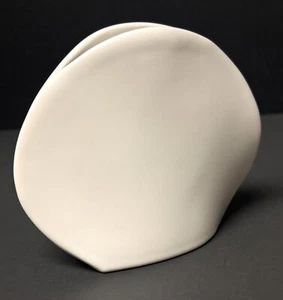 Vintage Kyohdoh Ikebana Vessel Vase Japan Yokkaichi White MCM Minimalist EUC - Picture 1 of 10
