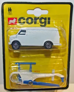 Corgi Juniors CHEVY VAN & HELECOPTER BOTH WHITE Very rare MINT - Picture 1 of 1