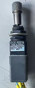Airbus A320 Kippschalter Toggle Switch locking MOM-ON-ON PN 620UZ1L4AD0AY00 - Bild 1 von 2