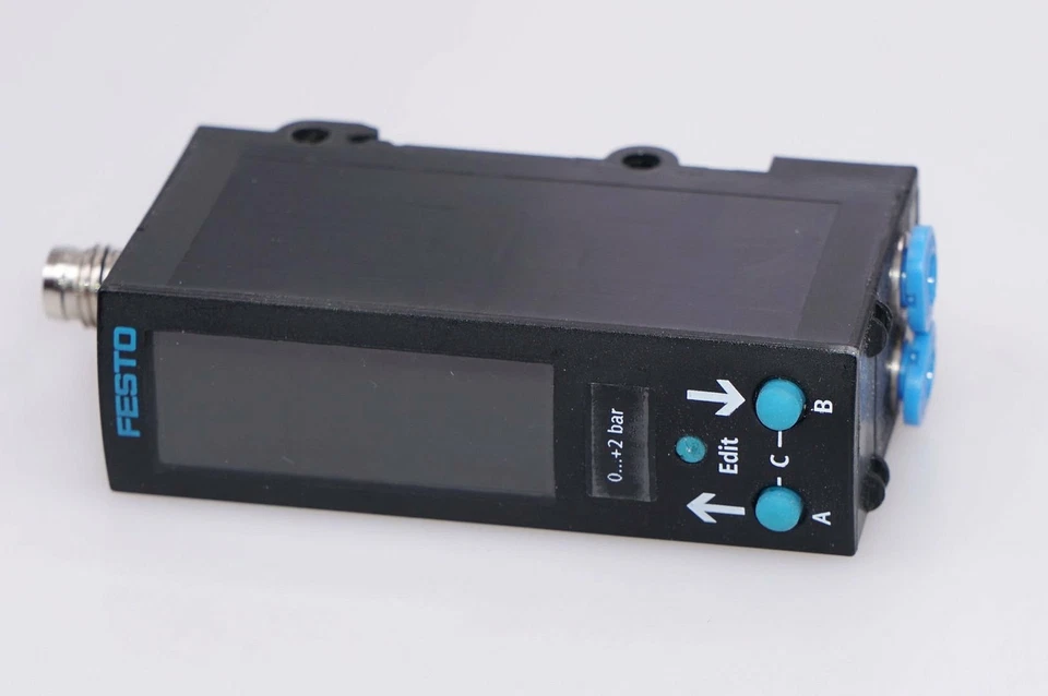 Festo SDE3-D2Z-B-HQ4-2P-M8 540205 Pressure Sensor - Image 1 of 1