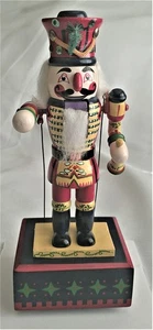 Vintage 1996 House of Lloyd Wind-Up Musical Moving Wooden Nutcracker 11” - Picture 1 of 11