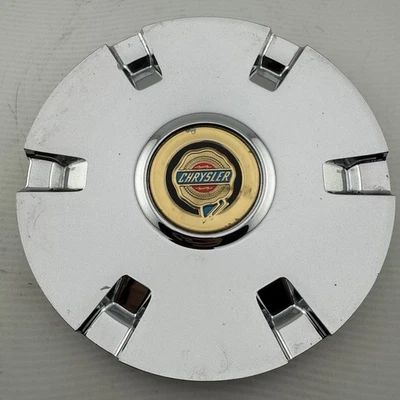 CHRYSLER PACIFICA CENTER CAP WHEEL HUB COVER 2004-08 0WX81TRMAC CHROME & GOLD - Image 1 of 4