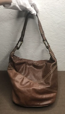 *Leer* Bolso de Hombro Hobo holgado de cuero marrón con parte inferior plana de cuero Wilson Foto 1 de 4