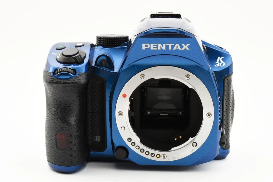 PENTAX Digitale Spiegelreflexkamera K-30 Body Crystal Blue K-30BODY C-BL 15700 - Bild 1 von 1