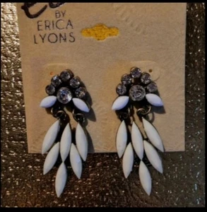 EL by Erica Lyons Vintage Look Silver & White Gemstone Dangle Earrings - Picture 1 of 2
