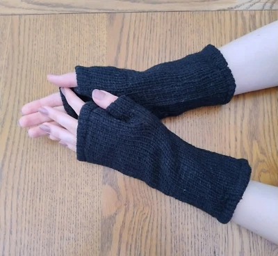 Hand Knitted Lined Wool Wrist Arm Warmers Black Fingerless Gloves Mittens Mitts - Image 1 of 4