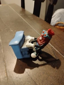 California Raisins Piano Man Red Ray Charles F1 - Imagen 1 de 5