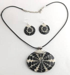 Vintage Sterling Silver White Mother of Pearl Shell Necklace Pendant Earring Set - Picture 1 of 22