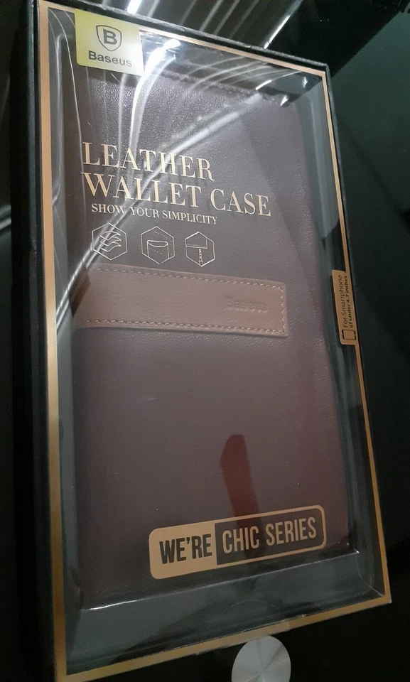 Estuche tipo billetera de cuero de Baseus Foto 1 de 4