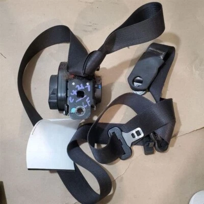 2013-2019 Dodge Journey Front Left Driver Seat Belt Retractor Assembly Black - Imagem 1 de 4