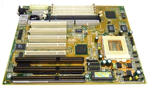 Iwill P55XB2 VER: 1.2 (getestet) - Sockel 7 - Bild 1 von 3