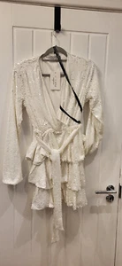 IM STIL - Pary / besonderer Anlass / Weiß Pailletten Halstuch Minikleid - Größe 10 - Bild 1 von 3