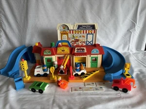 Vintage Fisher Price Little People MAIN STREET #2500 - Bild 1 von 2