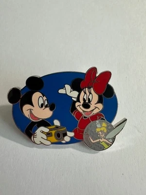 Kodak - Mickey with Minnie Posing - Share the Magic 2002 Disney Pin C0 - Image 1 of 2