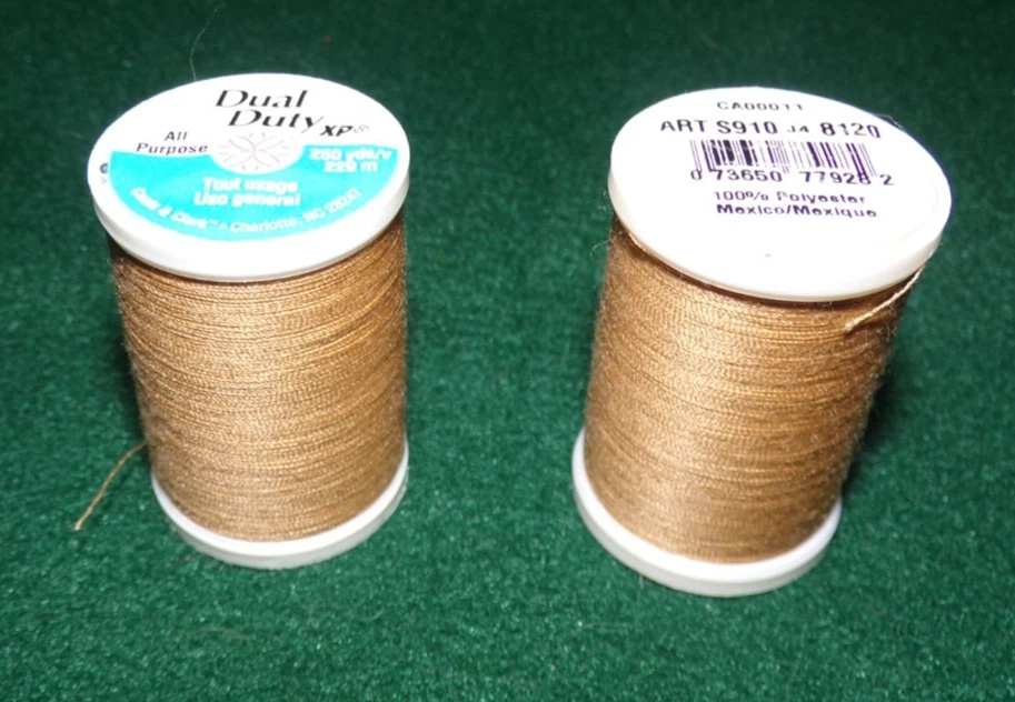Hilo de poliéster multiusos de doble trabajo, 250 yardas, bronceado (8120) Foto 1 de 1