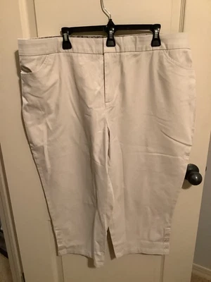 Capris de sarga APPLESEEDS, caqui, 22 plus, cremallera, botón delantero, nuevo con etiquetas Foto 1 de 4