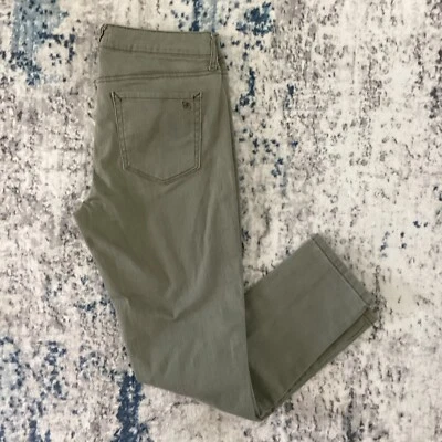 Pantalones para mujer Jessica Simpson enrollados ajustados verde militar TALLA 6/28 USADOS EN EXCELENTE ESTADO 6279 Foto 1 de 4