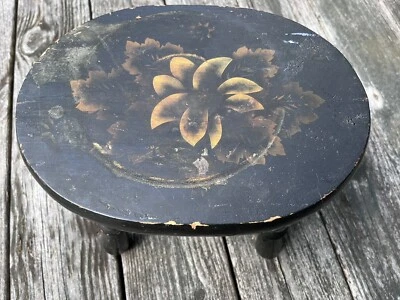 Antiguo taburete Tole negro firmado 12x8,5x9 Foto 1 de 4